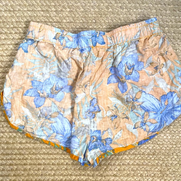 BDG Linen Yellow Tropical Inside Out Floral Print Shorts - Picture 5 of 5